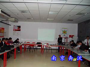 某國外大型連鎖超市-提供發電機組技術培訓及服務！（圖）